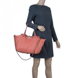 Pre Owned Valentino Tangerine Leather Medium Rockstud Trapeze Tote Bag