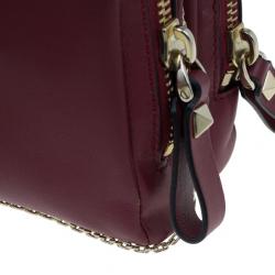 مملوكة مسبقًا حقيبة فلانتينو روكستاد جلد أحمر للكتف