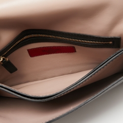 Pre Owned حقيبة كلتش فالنتينو بحمالة معصم و مزين بروكستد جلد أزرق فاتح