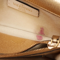 Pre Owned Valentino Gold Leather Rockstud Chain Clutch