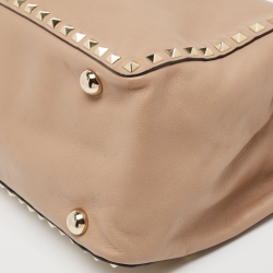Pre Owned Valentino Beige Leather Medium Rockstud Trapeze Tote