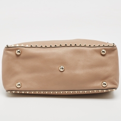 Pre Owned Valentino Beige Leather Medium Rockstud Trapeze Tote