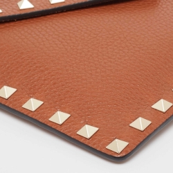 Pre Owned Valentino Brown Leather Rockstud Envelope Wristlet Clutch