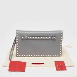 Pre Owned Valentino Grey Leather Rockstud Wristlet Clutch