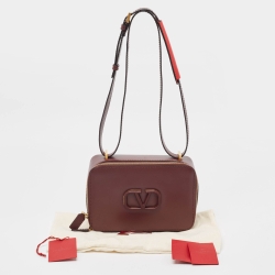 مملوكة مسبقًا Valentino Burgundy Leather VSling Camera Crossbody Bag