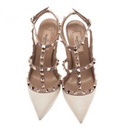 مملوكة مسبقًا Valentino Ivory Leather Rockstud Sandals Size 38