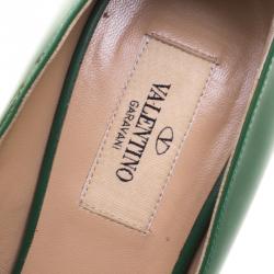 Pre Owned Valentino Green Patent Leather Studded Heel Peep Toe Pumps Size 37.5