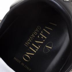 Pre Owned Valentino Black Leather Star Studded Low Top Sneakers Size 40