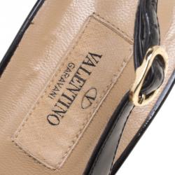 Pre Owned Valentino Black Patent Leather Lace Embellished Wedge Peep Toe Sandals Size 39