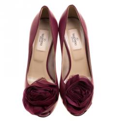 Pre Owned Valentino Burgundy Leather Rose Embellished Peep Toe Platform Pumps Size 37.5