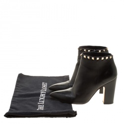 Pre Owned Valentino Black Leather Rockstud Pointed Toe Block Heel Ankle Boots Size 38