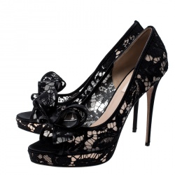 Pre Owned Valentino Black Floral Lace Couture Bow Lace Peep Toe Platform Pumps Size 38