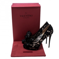 Pre Owned Valentino Black Floral Lace Couture Bow Lace Peep Toe Platform Pumps Size 38