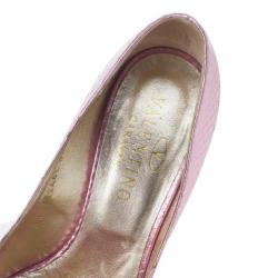 مملوكة مسبقًا Valentino Pink Python Embossed Bow Pumps Size 37.5