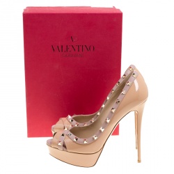 Pre Owned Valentino Beige Patent Leather Rockstud Crisscross Peep Toe Platform Pumps Size 40.5