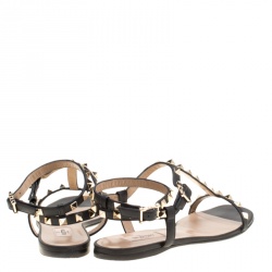 Pre Owned Valentino Black Leather Rockstud T Strap Flat Sandals Size 39