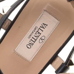 Pre Owned Valentino Black Leather Rockstud T Strap Flat Sandals Size 39