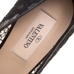 Pre Owned Valentino Black Lace Fusion Pointed Toe Pumps Size 38