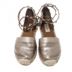 Pre Owned Valentino Metallic Beige Leather Rockstud Espadrilles Size 37
