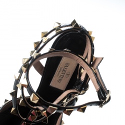 Pre Owned Valentino Red/Black Patent Leather Rolling Rockstud Sandals Size 38