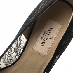 مملوكة مسبقًا Valentino Black Floral Couture Bow Lace Peep Toe Platform Pumps Size 37