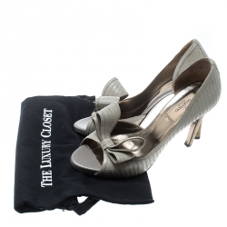 Pre Owned Valentino Light Grey Leather Stitch Detail D'orsay Bow Pumps Size 38