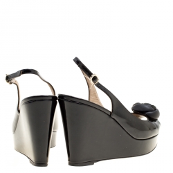 مملوكة مسبقًا Valentino Black Patent Leather Rose Embellished Slingback Wedges Size 36.5