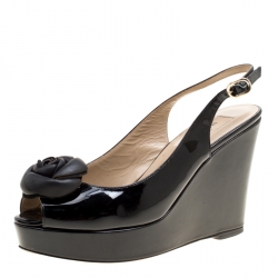 مملوكة مسبقًا Valentino Black Patent Leather Rose Embellished Slingback Wedges Size 36.5