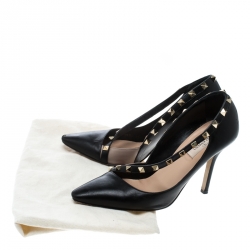 Pre Owned Valentino Two Tone Leather Rockstud Embellished Pointed Toe Pumps Size 37