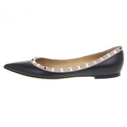 مملوكة مسبقًا Valentino Black Leather Rockstud Flat Ballet Flats Size 38