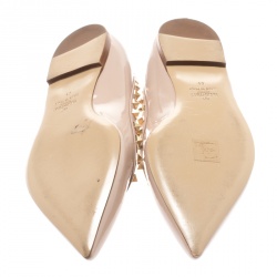 Pre Owned حذاء باليرينا فلات فالنتينو جلد بيج لامع وجلد روكستاد مقاس 39.5