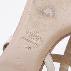 Pre Owned Valentino White Leather Thong Rockstud Sandals Size 40