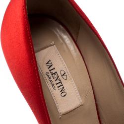 Pre Owned Valentino Red Bow Satin Peep Toe Platform Pumps Size 37