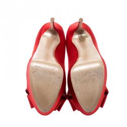 Pre Owned Valentino Red Bow Satin Peep Toe Platform Pumps Size 37