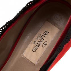 Pre Owned Valentino Red Satin Bow Peep Toe Platform Pumps Size 38