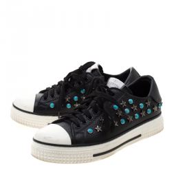 Pre Owned Valentino Black Leather Star Studded Low Top Sneakers 35