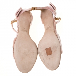 Pre Owned Valentino Light Pink Velvet Bow Ankle Strap Sandals Size 40