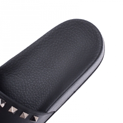 Pre Owned Valentino Black Rubber Rockstud Slide Sandals Size 37