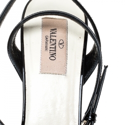 Pre Owned Valentino Black And White Patent Leather Peep Toe Platform Pumps Size 38