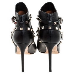 Pre Owned بوت للكاحل فالنتينو جلد أسود بمقدمة مدببة وروكستد مقاس 40