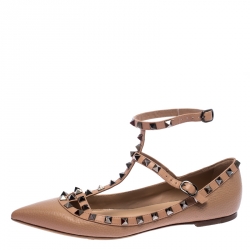 Pre Owned حذاء باليرينا فلات فالنتينو جلد أصفر سيور على حرف T  ترصيعات روكستاد مقاس 40