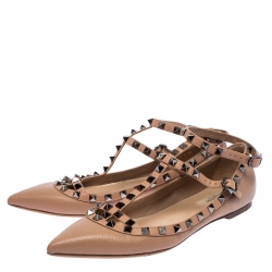 Pre Owned حذاء باليرينا فلات فالنتينو جلد أصفر سيور على حرف T  ترصيعات روكستاد مقاس 40