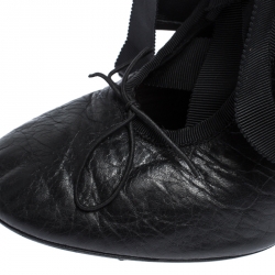 Pre Owned Valentino Black Crumpled Leather Lace Up Boots Size 37.5