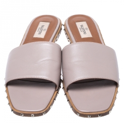 Pre Owned Valentino Pale Pink Leather Soul Rockstud Flat Slides Size 38.5