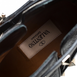 Pre Owned حذاء بوت كاحل فالنتينو بمقدمة مدببة روكستد جلد أسود مقاس 37