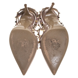 Pre Owned Valentino Beige Patent Leather And Leather Rockstud Ankle Strap Sandals Size 39