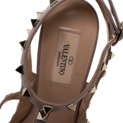 Pre Owned Valentino Pale Green/Beige Leather Caged Rockstud Pointed Toe Sandals Size 40