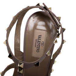 Pre Owned Valentino Green/Beige Leather Rockstud Strappy Pointed Toe Sandals Size 40