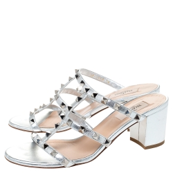 Pre Owned Valentino Metallic Silver Leather Rockstud Caged Slide Sandals Size 38