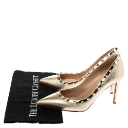 Pre Owned Valentino Metallic Gold Leather Rockstud Pointed Toe Pumps Size 38.5